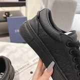 Men's B33 Low-Top Sneakers in Black Grained Calfskin and Black Leather| 3SN303ZAY_H900