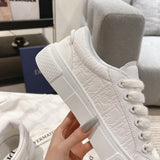 Men's B33 Spin Sneakers White Grained Cowhide Leather and White Gravity Printed Leather| 3SN303ZAY_H000