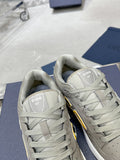 Men's B57 Limited Edition Numbered Style Gray and Yellow Two-Tone Smooth Calfskin Low-Top Sneakers |3SN318ZDL_H822