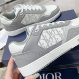B27 Men's Low-Top Sneakers in Grey and White Smooth Calfskin with White Oblique |3SN272ZIJ_H890