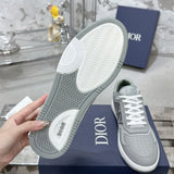 B27 Men's Low-Top Sneakers in Grey Smooth Cowhide Leather with Toned-Down CD Diamond Canvas Accents |3SN272ZPP_H865