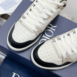 B57 Men's Mid-Top Sneakers Black and white smooth calf leather with beige and black Oblique jacquard fabric |3SH141ZXT H169