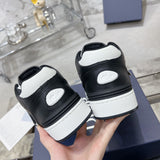 B57 Dribble Couple's Edition (Men's) Low-Top Sneakers Black and white smooth calf leather with beige and black  Oblique jacquard fabric |3SN318ZXU_H960